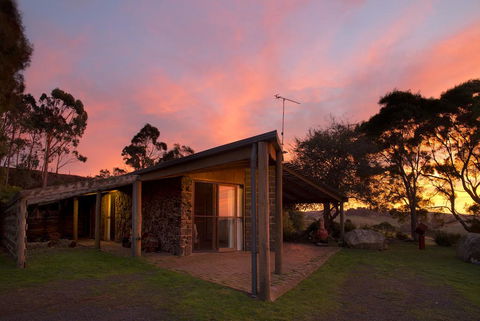 Rockbank Retreat - Accommodation Gladstone 0