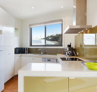 Rolling Waves 1 - Accommodation Gladstone