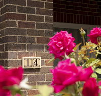 Rose Cottage - Charming Double Brick - Near Cook Park  CBD - Accommodation Gladstone