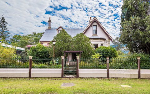 Rosslyn - Accommodation Gladstone 1