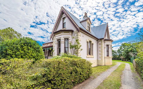Rosslyn - Accommodation Gladstone 0