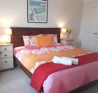 Rossmoyne 2 BEDROOM HOUSE SELF CHECK IN Walk to River Shops Bus Trains Cls to Airport City Beaches - Accommodation Gladstone