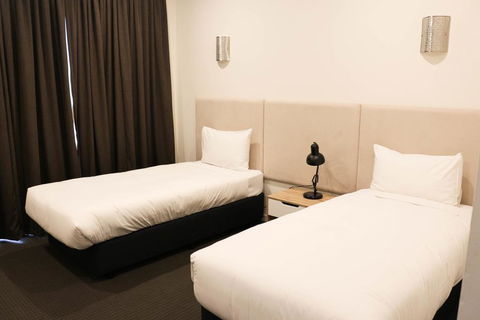 Rowville International Hotel - Accommodation Gladstone 3