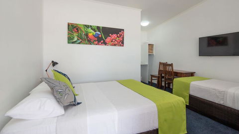 Royal Motel Tenterfield - Accommodation Gladstone 0