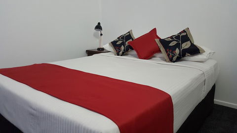 Royal Motel Tenterfield - Accommodation Gladstone 2
