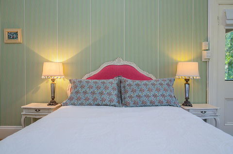 Russley Rural Retreat - Accommodation Gladstone 0
