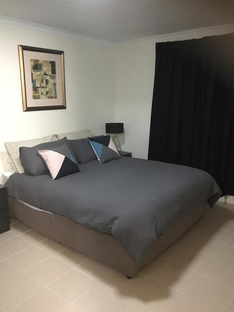 SA House - Accommodation Gladstone 0