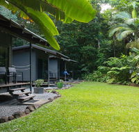 Safari Lodge - Accommodation Gladstone