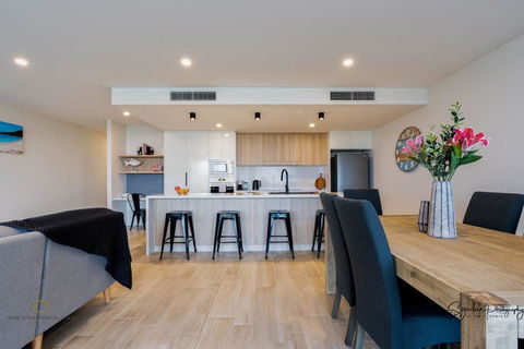 Saltwater Calm At The Cosmopolitan Cotton Tree - Accommodation Gladstone 2