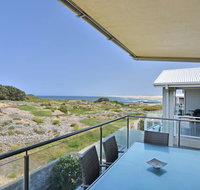 Saltwater Curls Anna Bay Coastal Retreat with Views - Accommodation Gladstone
