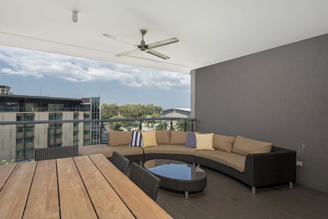 Saltwater Suites - 1,2 & 3 Bed Waterfront Apartments - Accommodation Gladstone 3