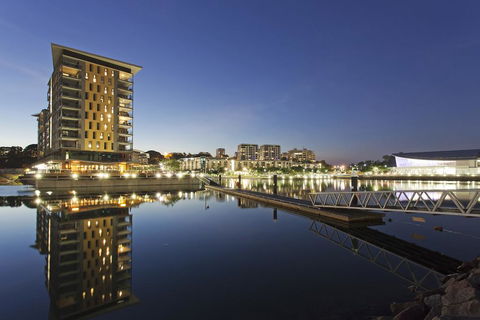 Saltwater Suites - 1,2 & 3 Bed Waterfront Apartments - Accommodation Gladstone 0