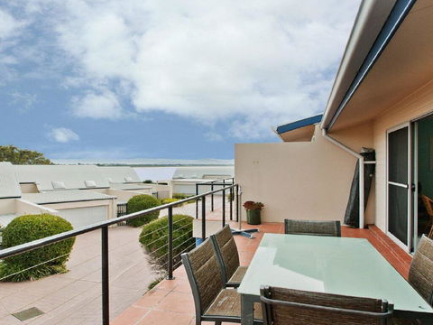 Sandalwood - Direct Beach Access To Tilbury Cove - Accommodation Gladstone 2