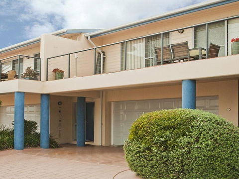 Sandalwood - Direct Beach Access To Tilbury Cove - Accommodation Gladstone 0