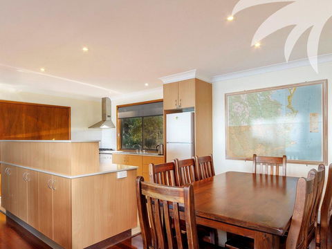 Sandbar View - Accommodation Gladstone 2