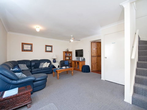 Sandcastles, 21/23 Robinson Street - Accommodation Gladstone 0