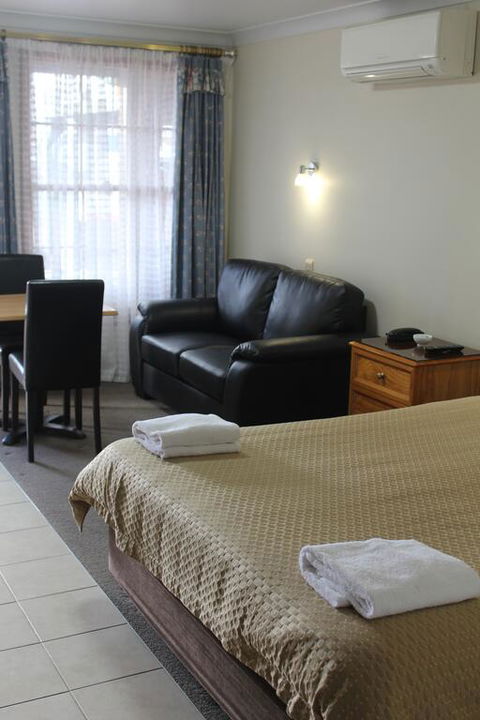 Sandstock Motor Inn Armidale - Accommodation Gladstone 3
