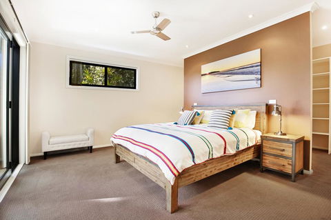 Sandy Bottom - Pet Friendly - 3 Min Walk To Beach - Accommodation Gladstone 3