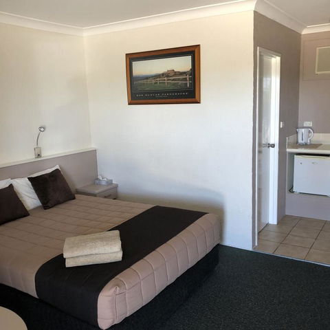 Sapphire City Motor Inn - Accommodation Gladstone 3