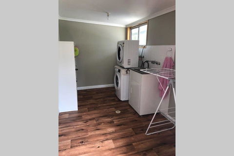 SAREAL PARK - Accommodation Gladstone 2