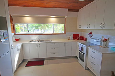 Sassafras - Unit 1 - Coffs Harbour - Accommodation Gladstone 1