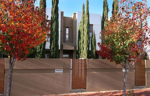 SATOR City Fringe Home Away From Home Pets OK! - Accommodation Gladstone 3