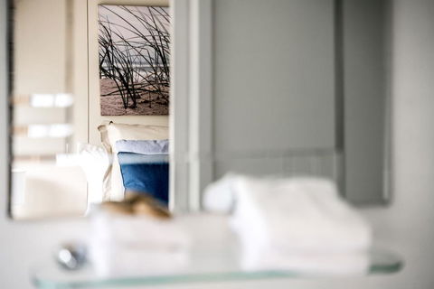 Sea Breeze On Main Beach - Accommodation Gladstone 1