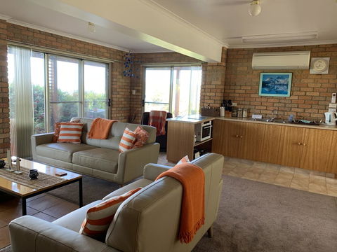 Sea Change Safety Cove - Accommodation Gladstone 3