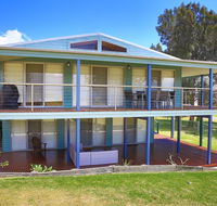 Sea Dream - Pet Friendly - 1 Min Walk to Beach - Accommodation Gladstone