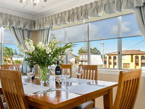 Sea Gem - Air Conditioned And Fireplace - Accommodation Gladstone 3
