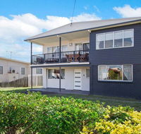 Sea Gem - air conditioned and fireplace - Accommodation Gladstone