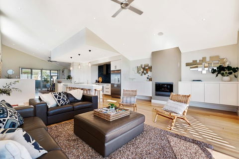 Sea La Vie - Accommodation Gladstone 2