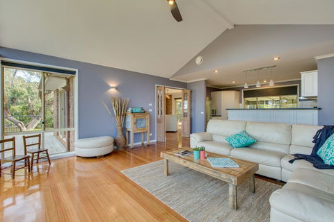 Sea La Vie - Accommodation Gladstone 3