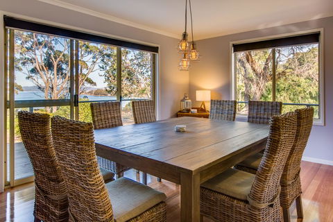 Sea La Vie - Accommodation Gladstone 1