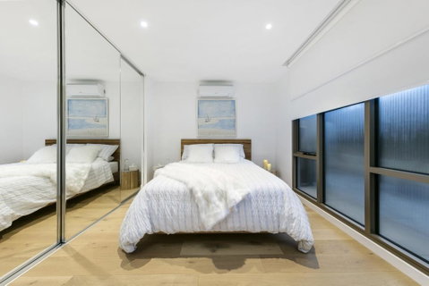 SEA TEMPLE - MORNINGTON - Accommodation Gladstone 0