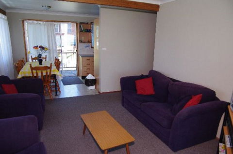 Sea View, 3 Hodgson Street - Accommodation Gladstone 3