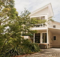 Sea Whispers - a real native outlook - Accommodation Gladstone