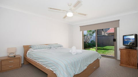 Seachange - Foxtel, Netflix, WiFi - Accommodation Gladstone 1