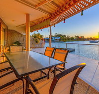 Seachange -Waterfront - Accommodation Gladstone