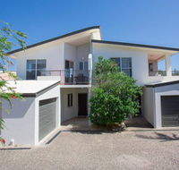 Seamistral - 1/21 Oriole Avenue - Accommodation Gladstone