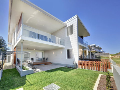 Seas The Day - Accommodation Gladstone 0