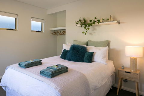 Seaside Apartment - Accommodation Gladstone 3