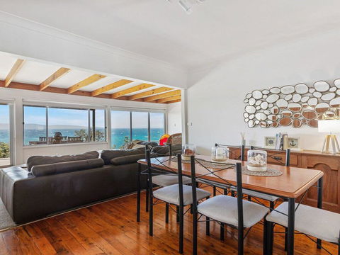 Seaspray On Culburra - Dolphin And Whale Watching - Accommodation Gladstone 1