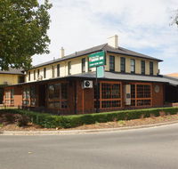 Seaton Arms Motor Inn - Accommodation Gladstone