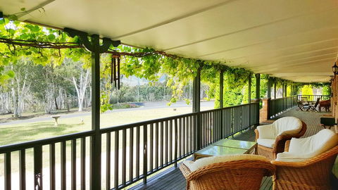 Secret Valley Escape - Accommodation Gladstone 3