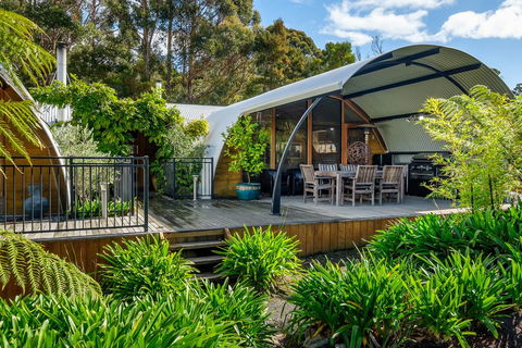 Serena House - Accommodation Gladstone 0