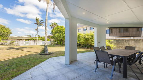 Serendipity - Large Family Home - Accommodation Gladstone 1