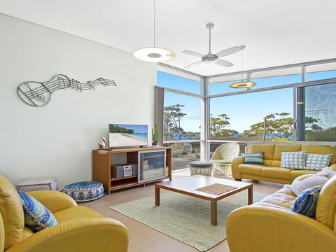 Serene - Spacious Air Conditioned Accommodation - Accommodation Gladstone 0