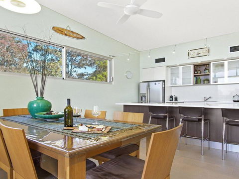 Serene - Spacious Air Conditioned Accommodation - Accommodation Gladstone 1