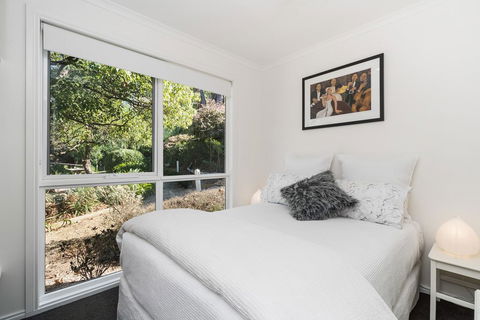 Serenity - Merricks North Cottage - Accommodation Gladstone 3